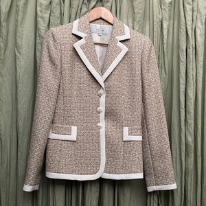 Like new Tahari blazer.